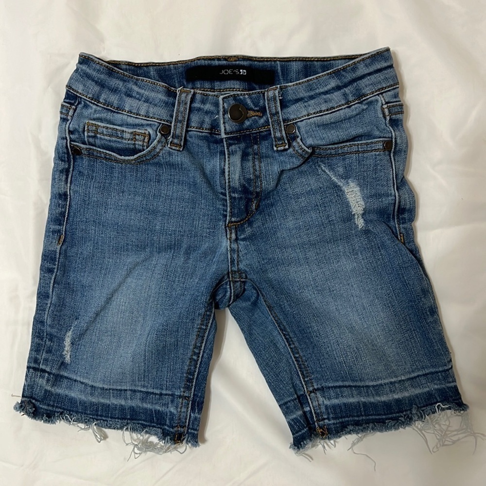 𝅺JOE’S Jean Shorts Distressed Frayed